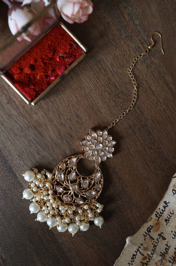 Helen Polki Maang tikka