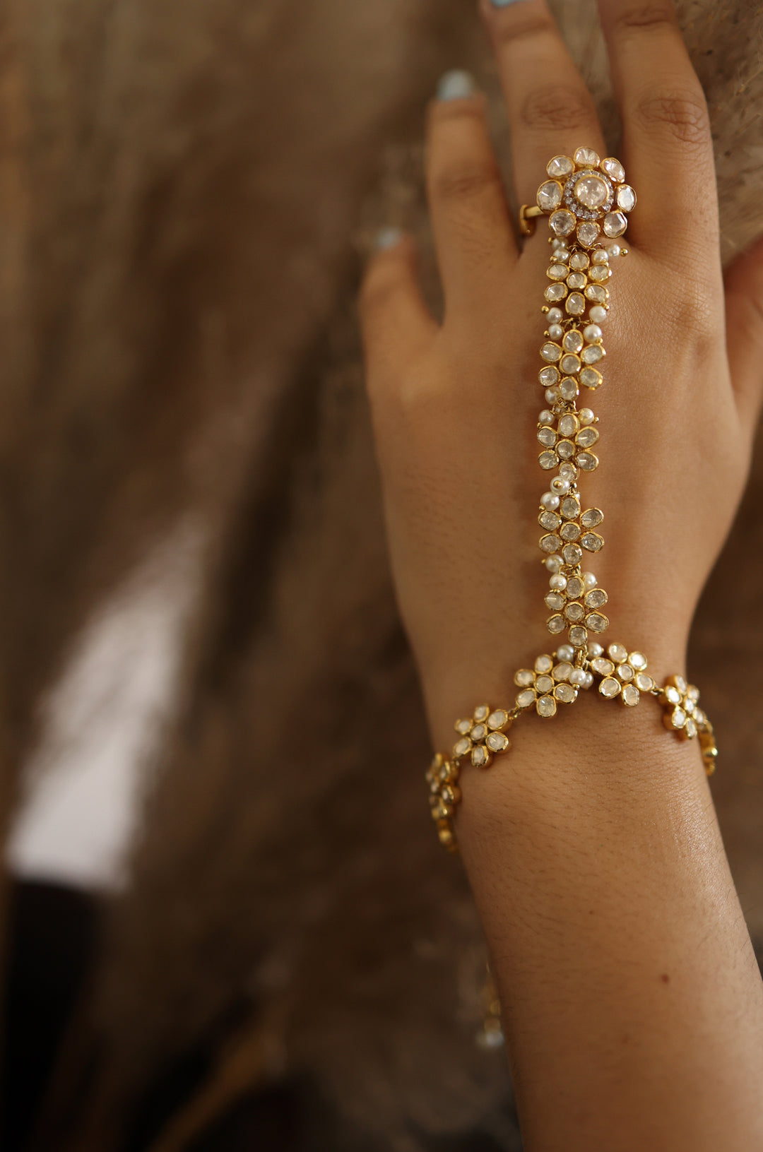 Ekantika Polki And Pearls Silver Hathphool