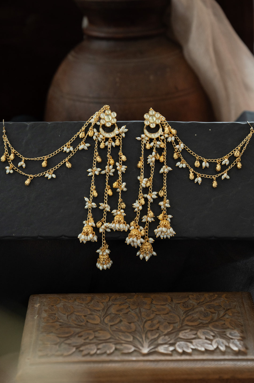 Anna Kundan Kaan Chain Earrings