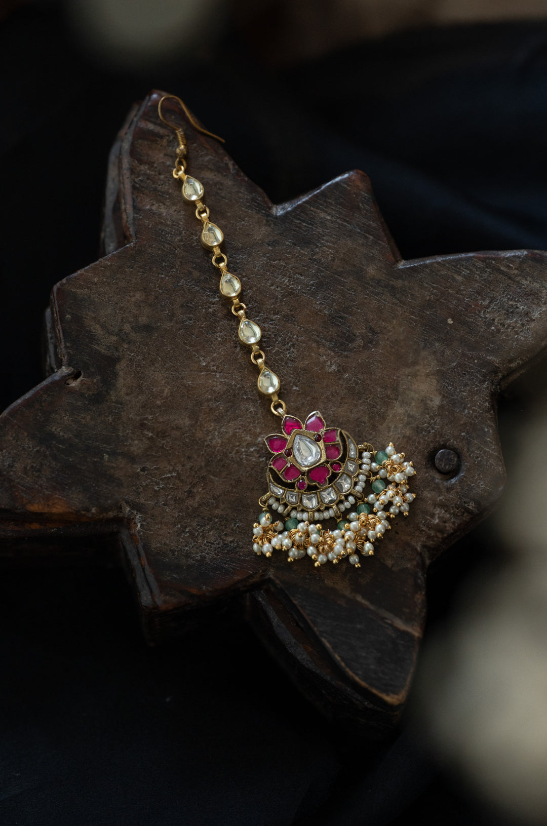 Trisha Pink Kundan Maangtikka