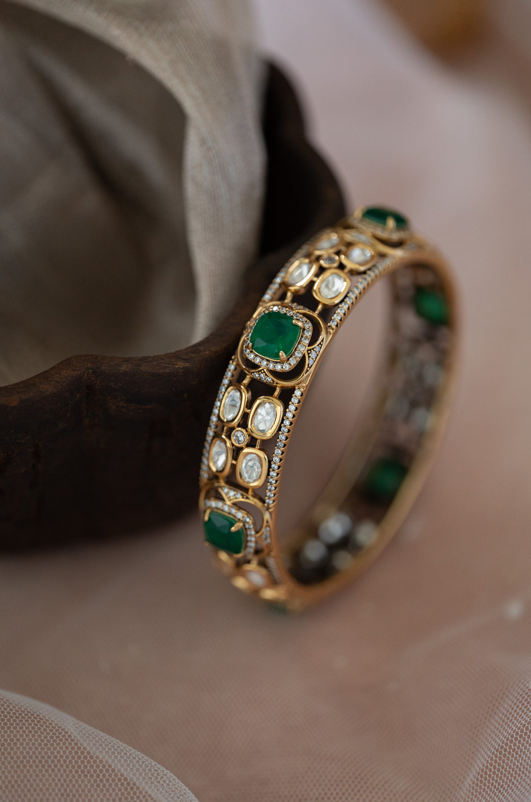 Sabtakshi Green Polki Bangle
