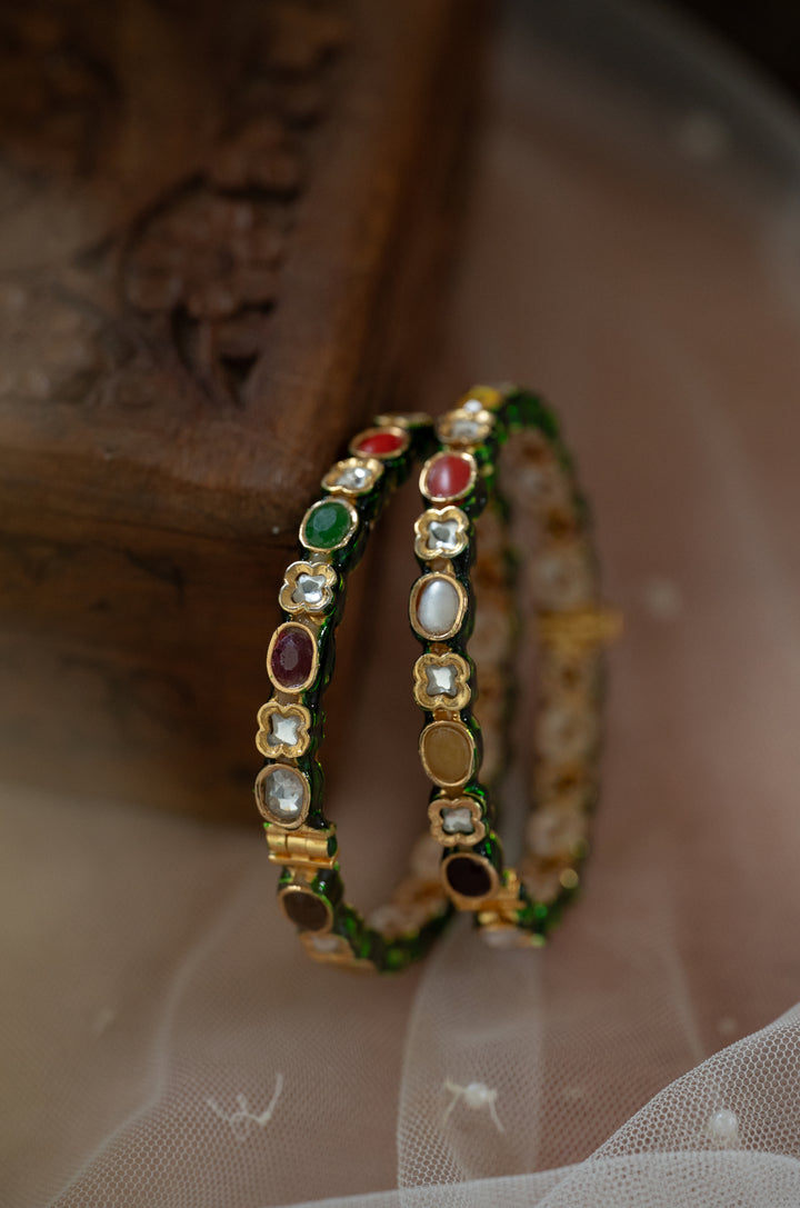 Sahiba Navrattan Kundan Bangles -