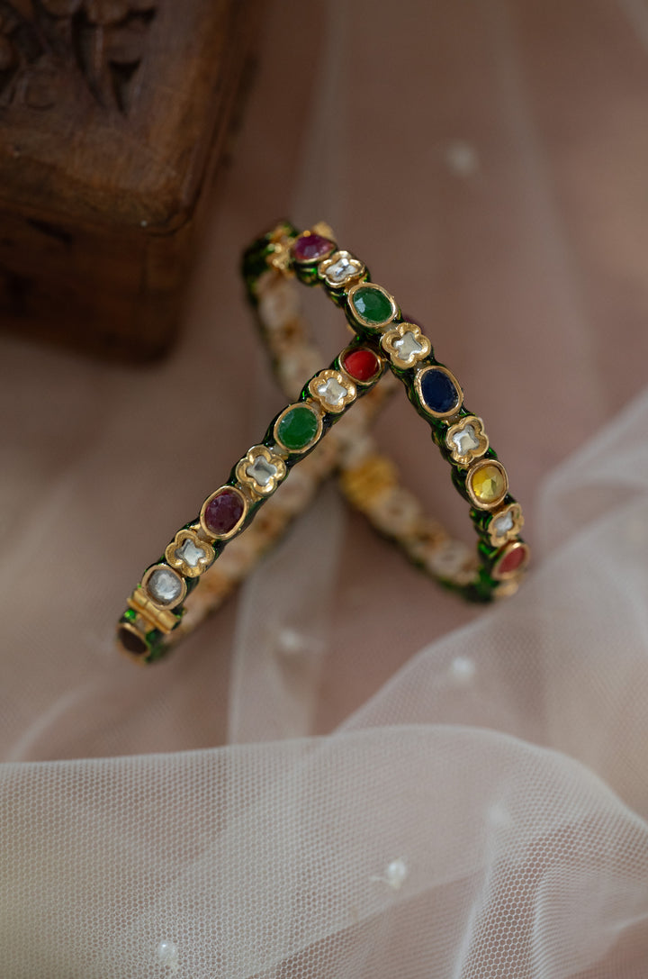 Sahiba Navrattan Kundan Bangles -