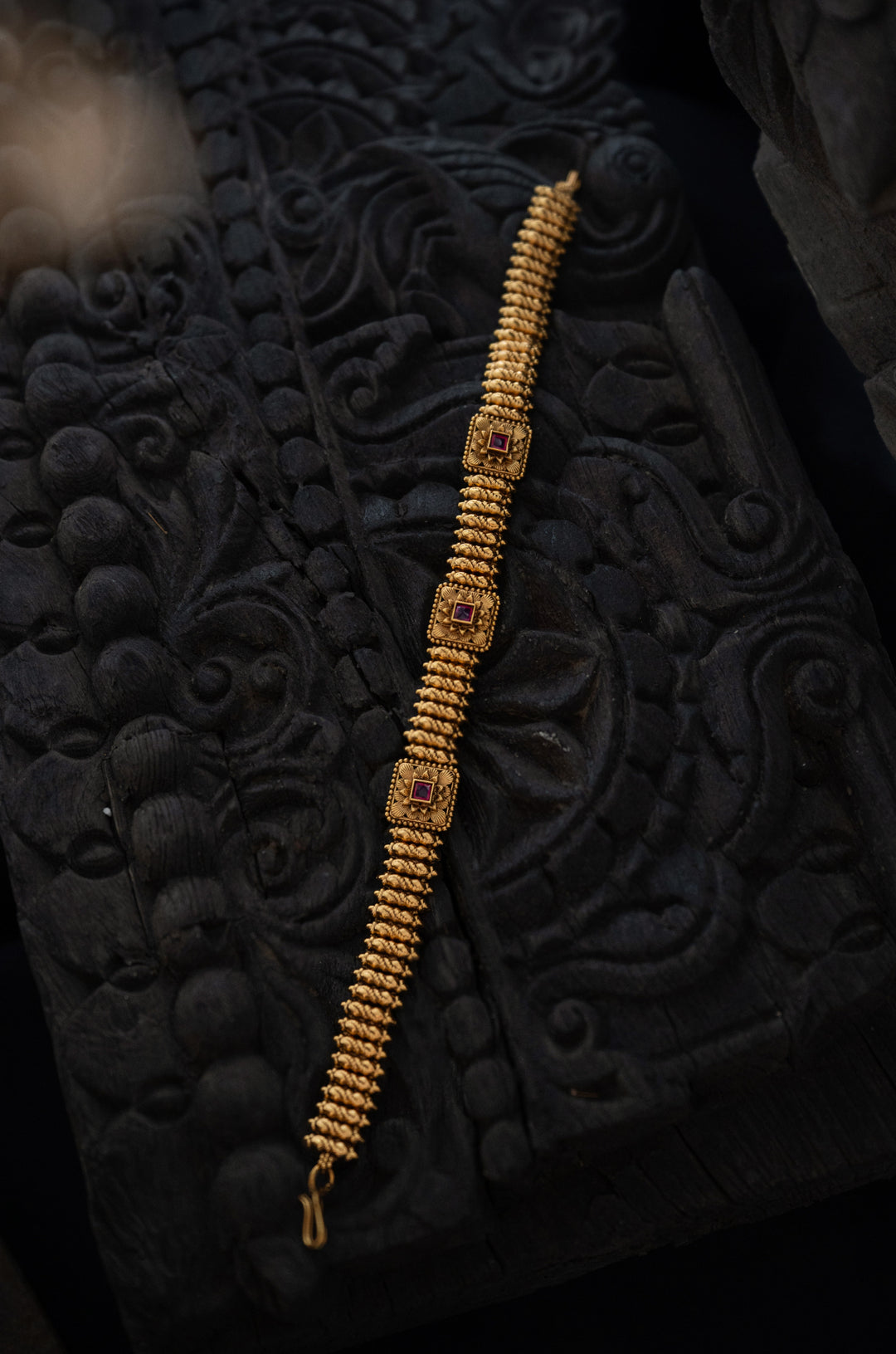 Anvi Temple Work Headband