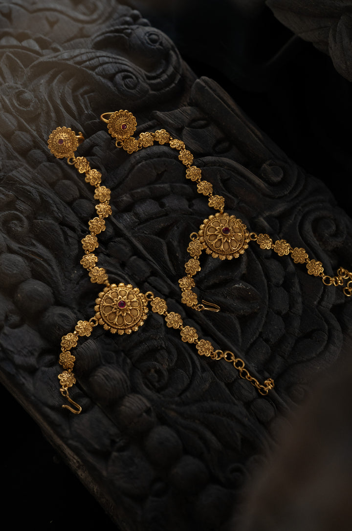 Veena Temple Hathphool Bracelet