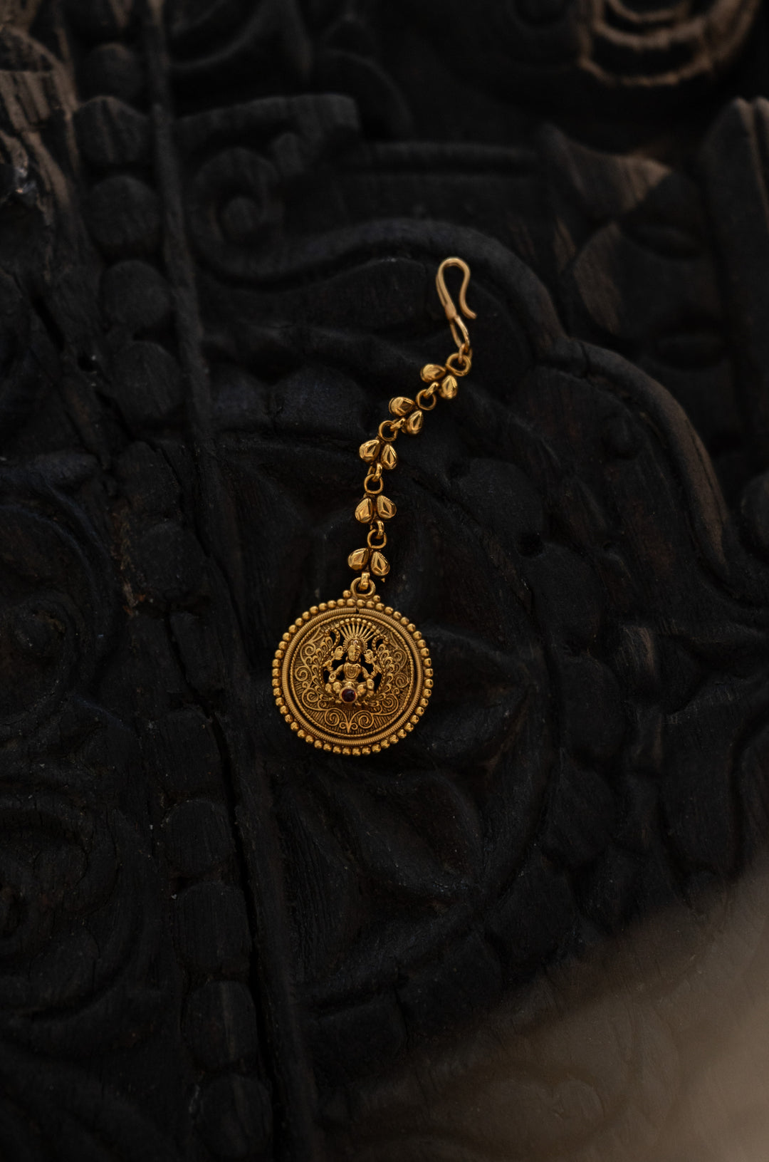 Sehar Temple Work Maangtikka