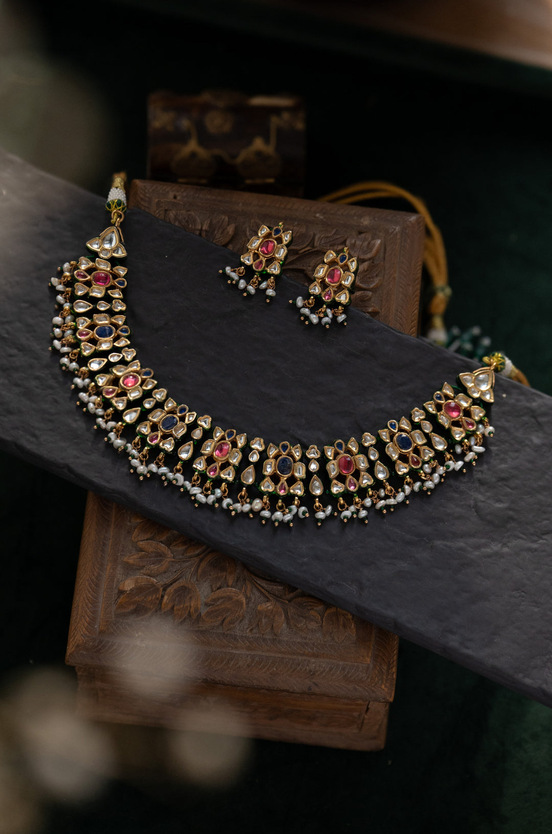 Urvashi Multicoloured Necklace Set