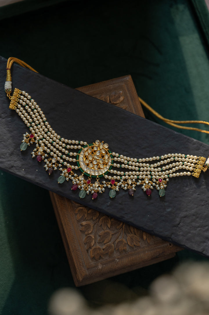 Noor Kundan And Pearls Necklace