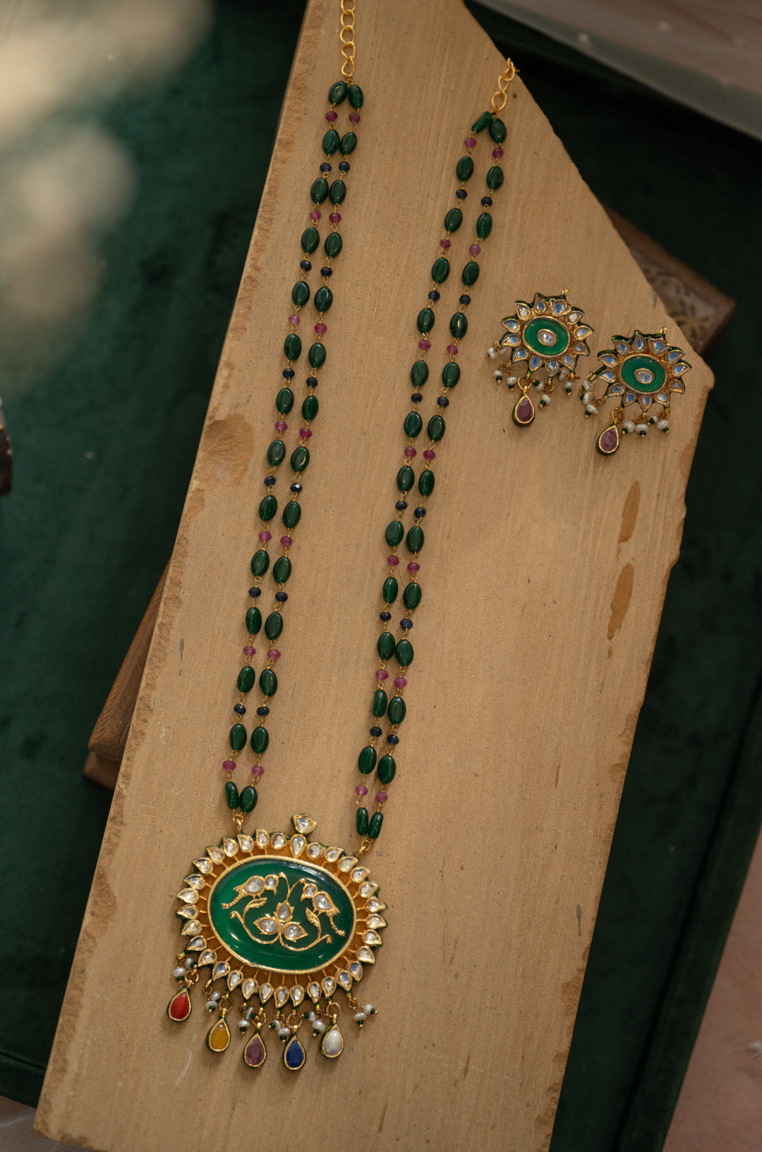 Meher Navrattan Pendant Necklace Set