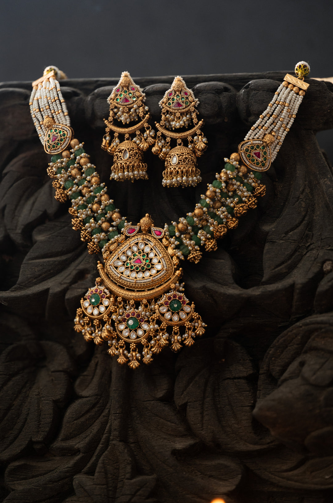 Saishti Temple Necklace Set