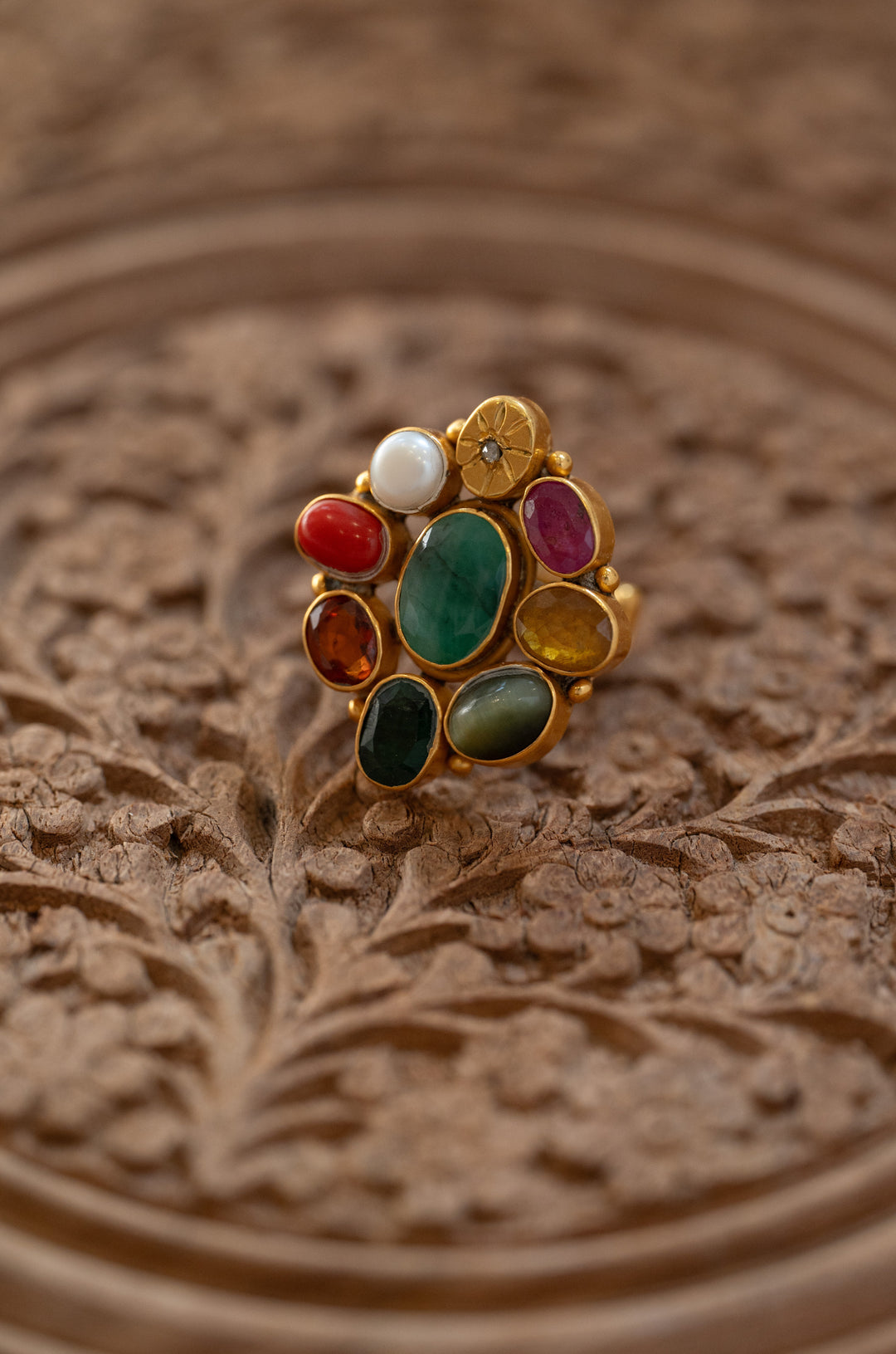 Rupasi Navrattan Floral Silver Ring