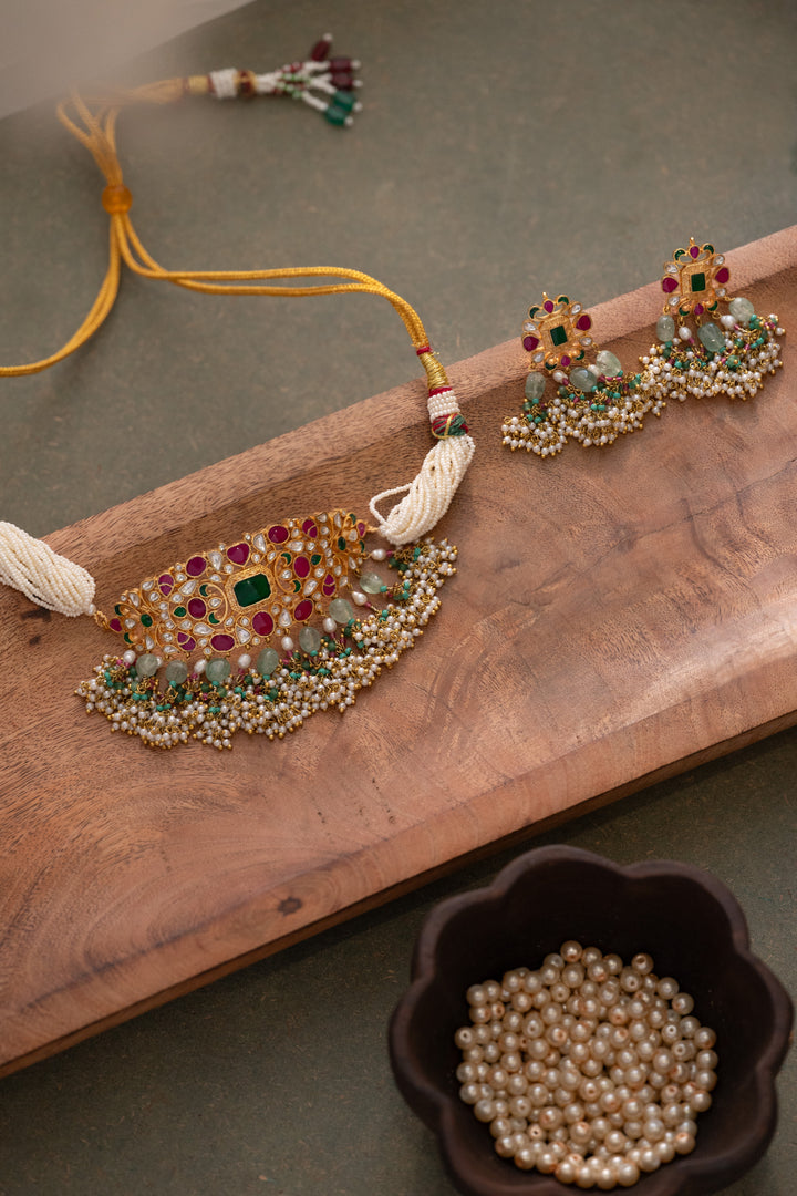 Zoya Kundan Necklace Set