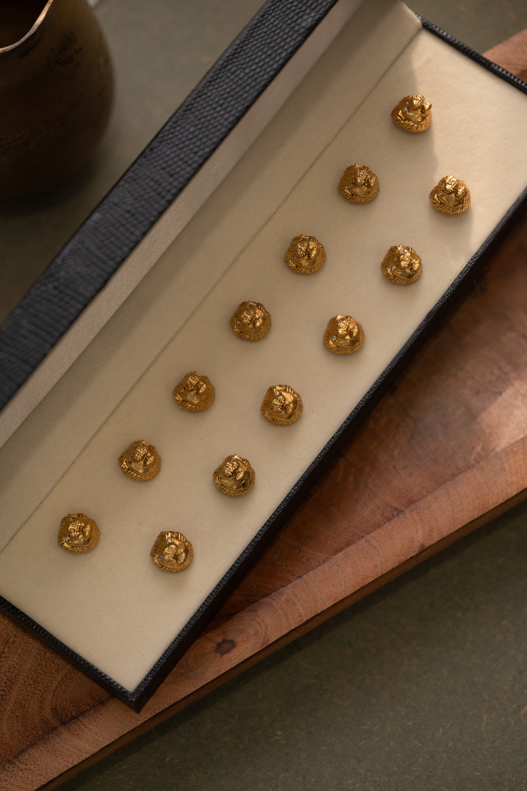 Lion Motif Buttons - Set of 12