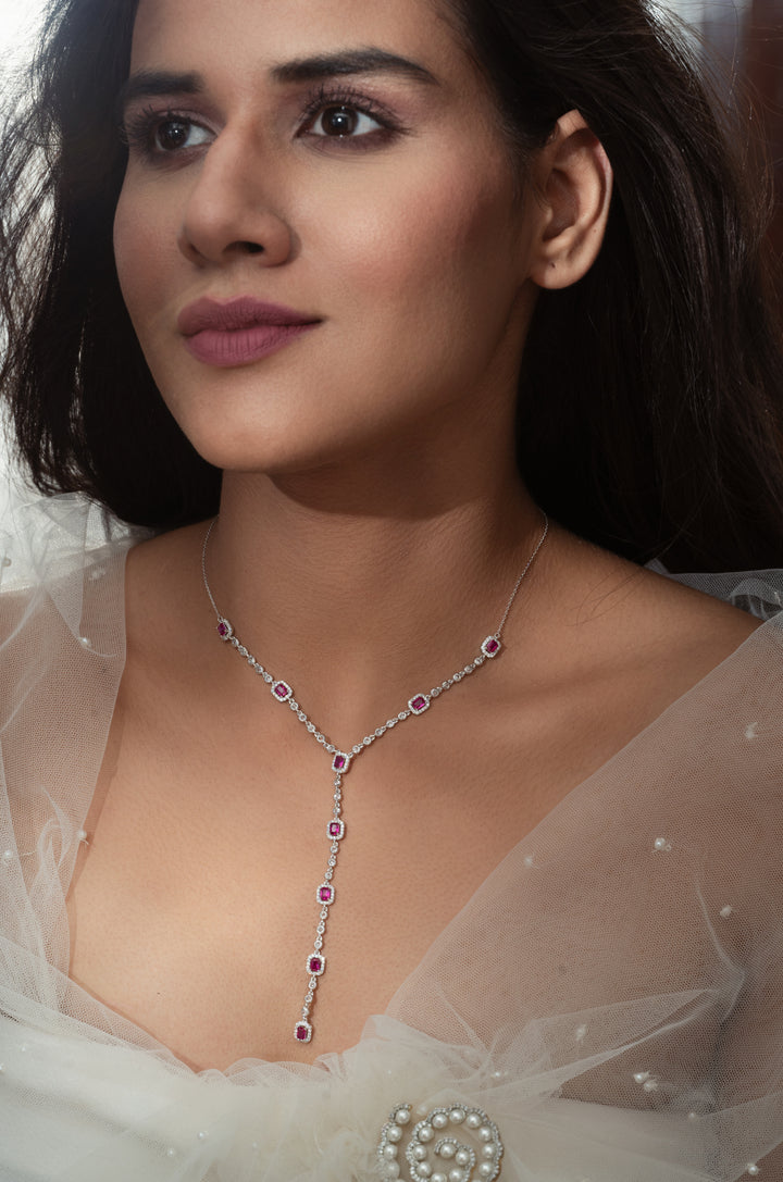 Jude Red Delicate Necklace