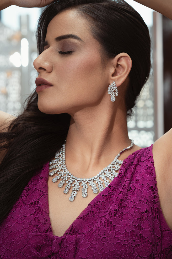 Ava Tear Drop Necklace Set