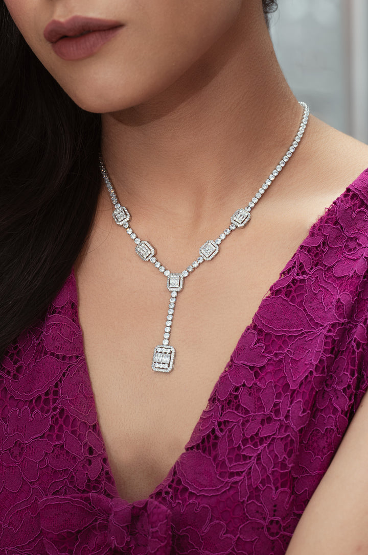 Iris Pendant Necklace Set