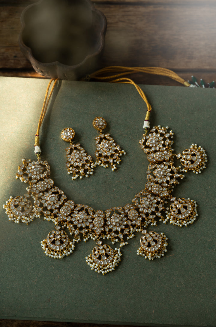 Erum Kundan Necklace Set