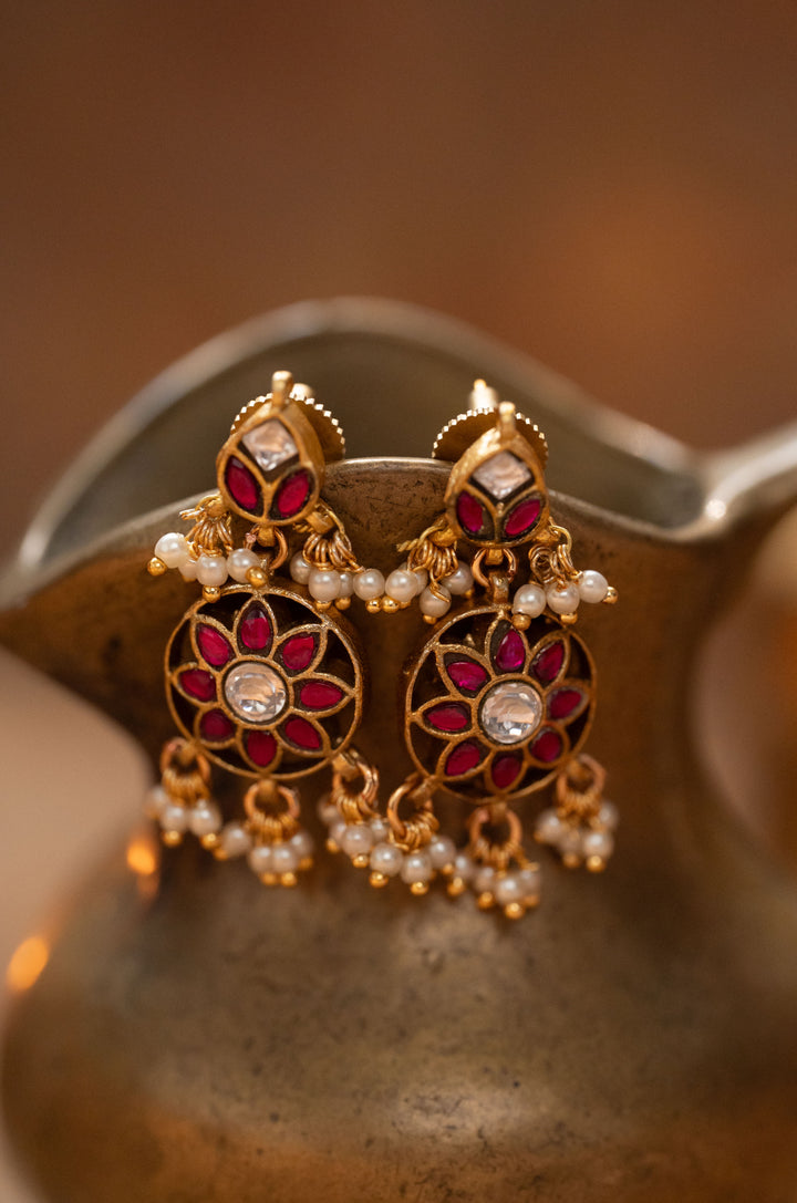 Aanchal Red Kundan Earrings