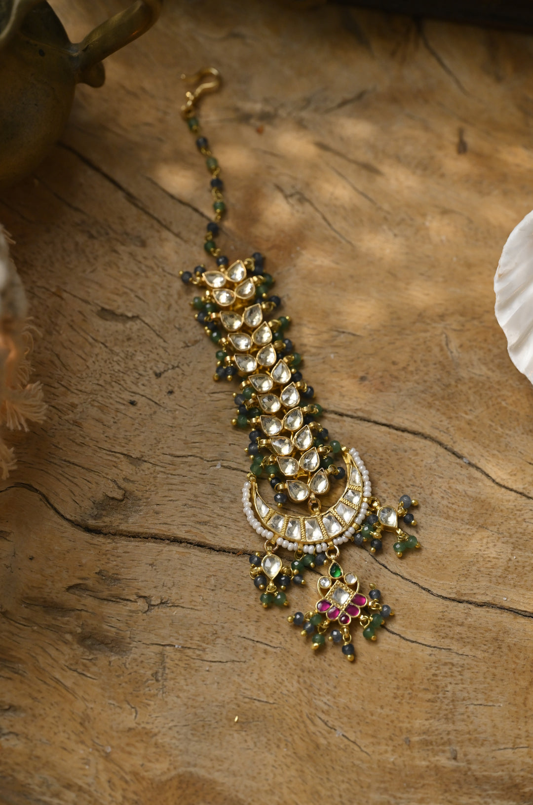 Ishu Green Kundan Maangtikka