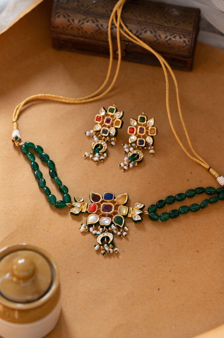 Naisha Navrattan Choker Necklace Set