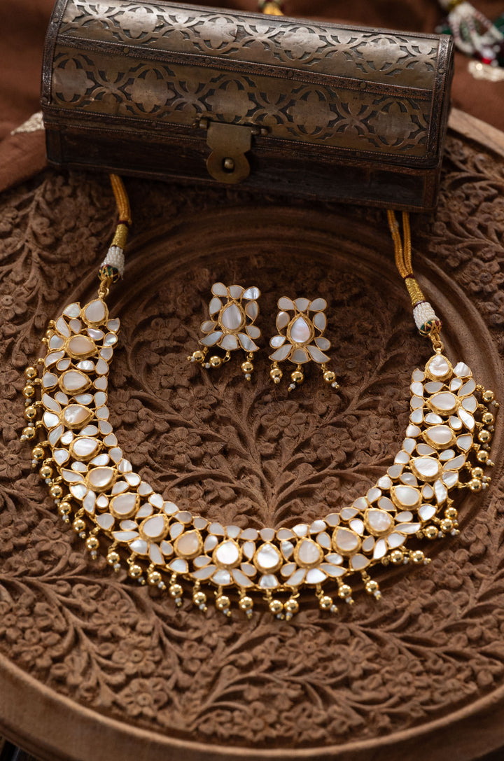 Chandrika Mother of Pearl Silver Necklace Set