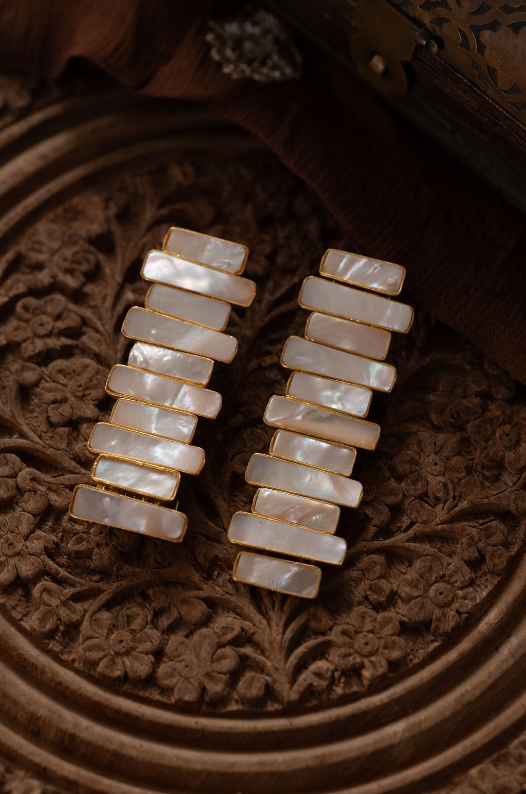 Raghini Mother Of Pearl Silver Earrings