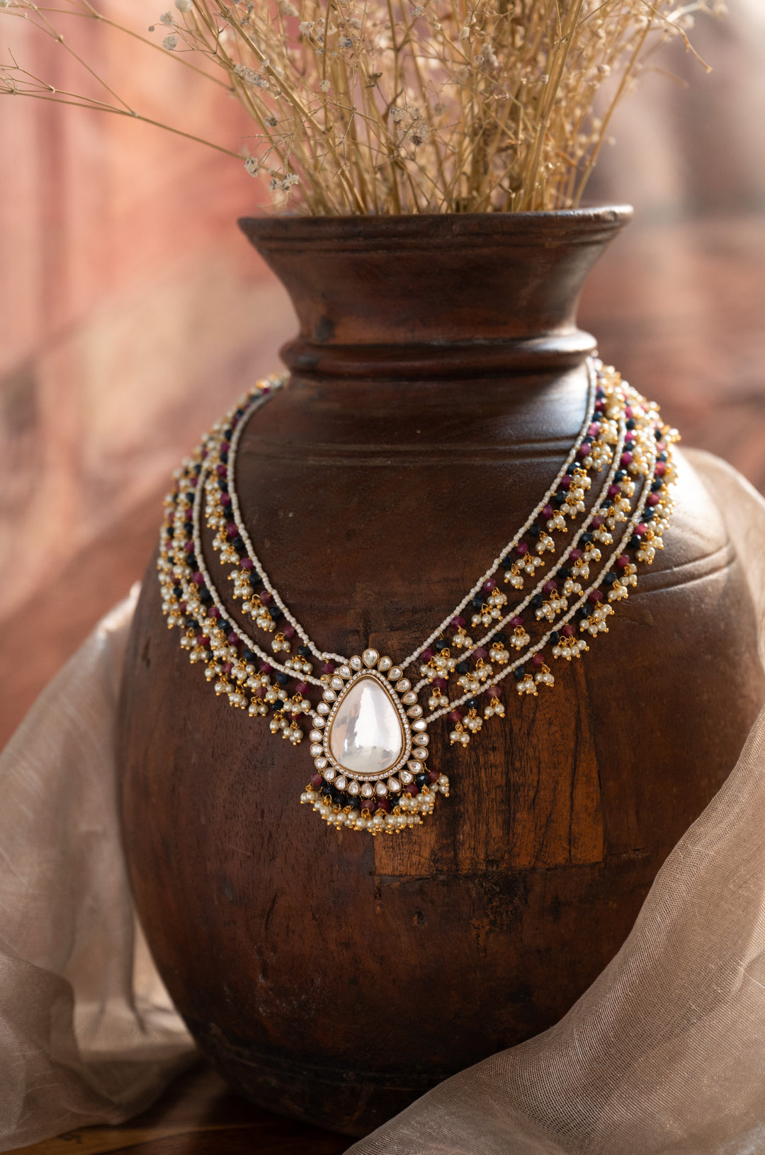 Aarunya Polki And Pearls Necklace