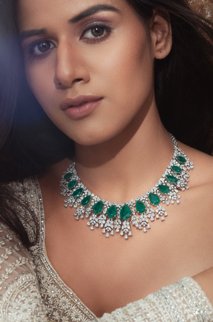 Valeria Green Necklace Set