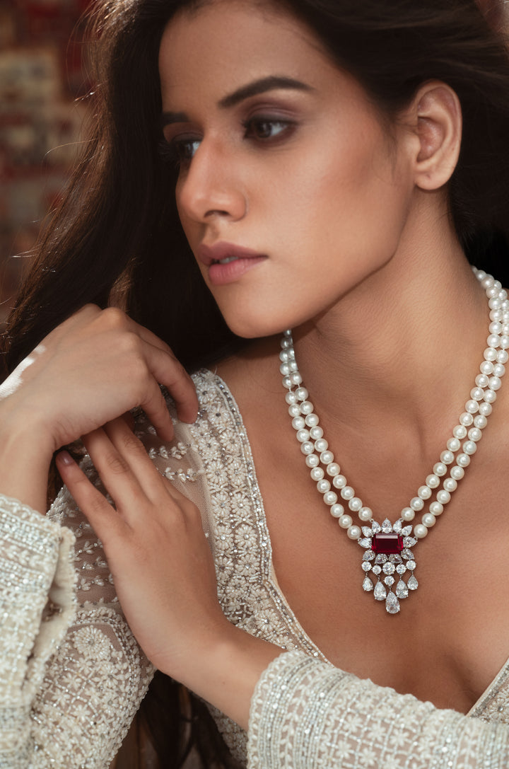 Myla Red Pearls Necklace Set