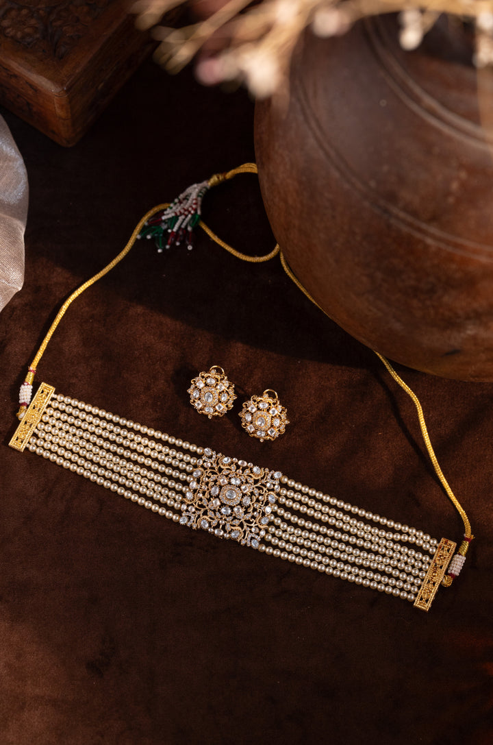 Yamisha Pearl Choker Necklace Set