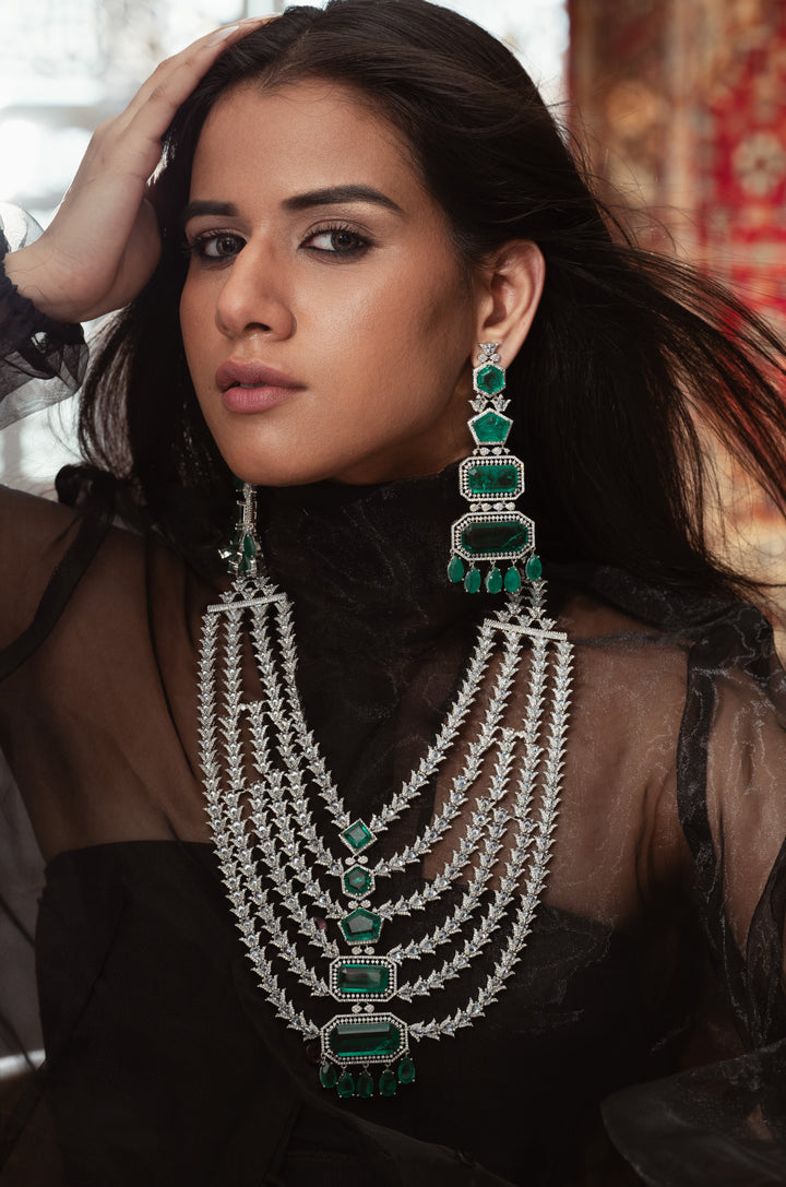 Oaklynn Layered Green Necklace Set