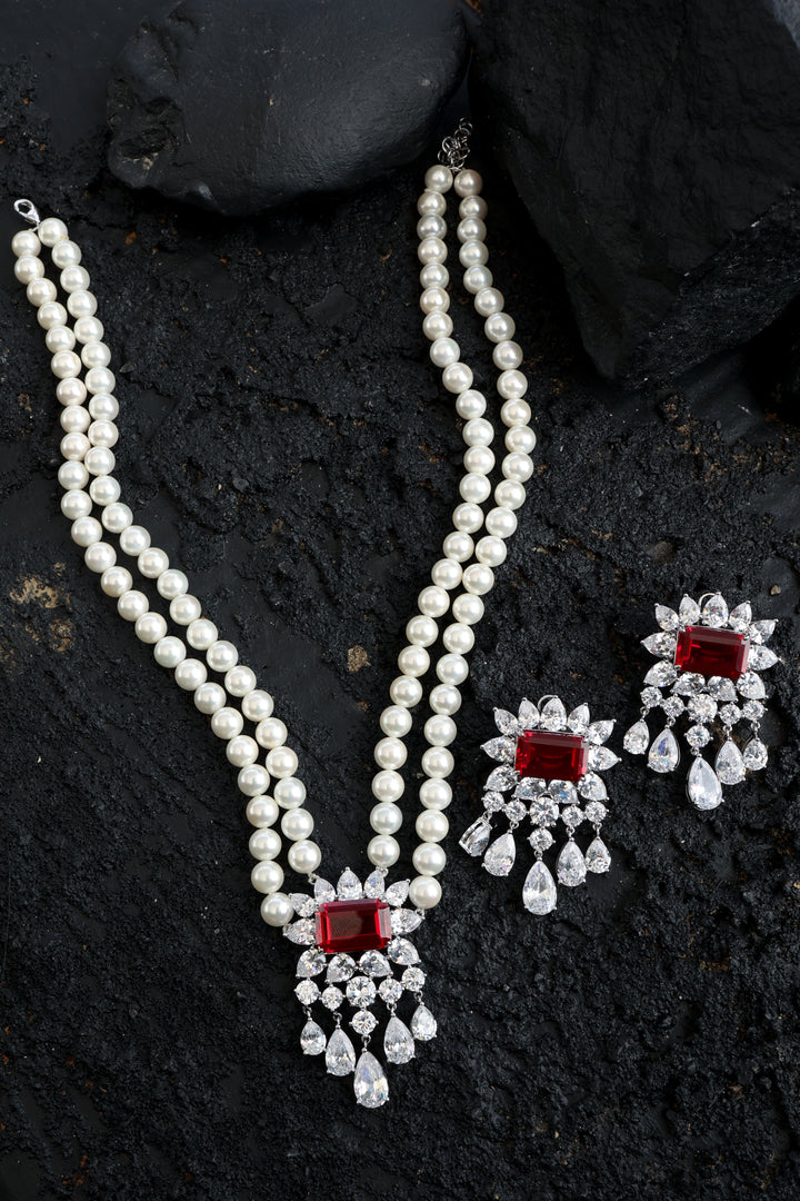 Myla Red Pearls Necklace Set