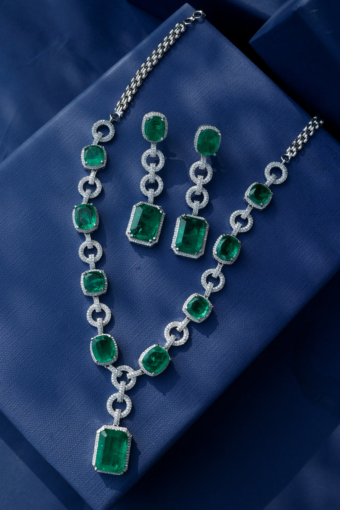 Isabel Green Necklace Set