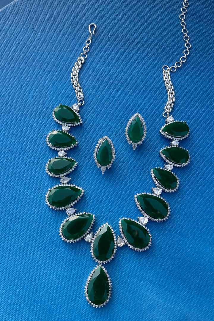 Julia Green Necklace Set