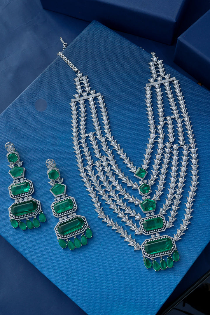 Oaklynn Layered Green Necklace Set