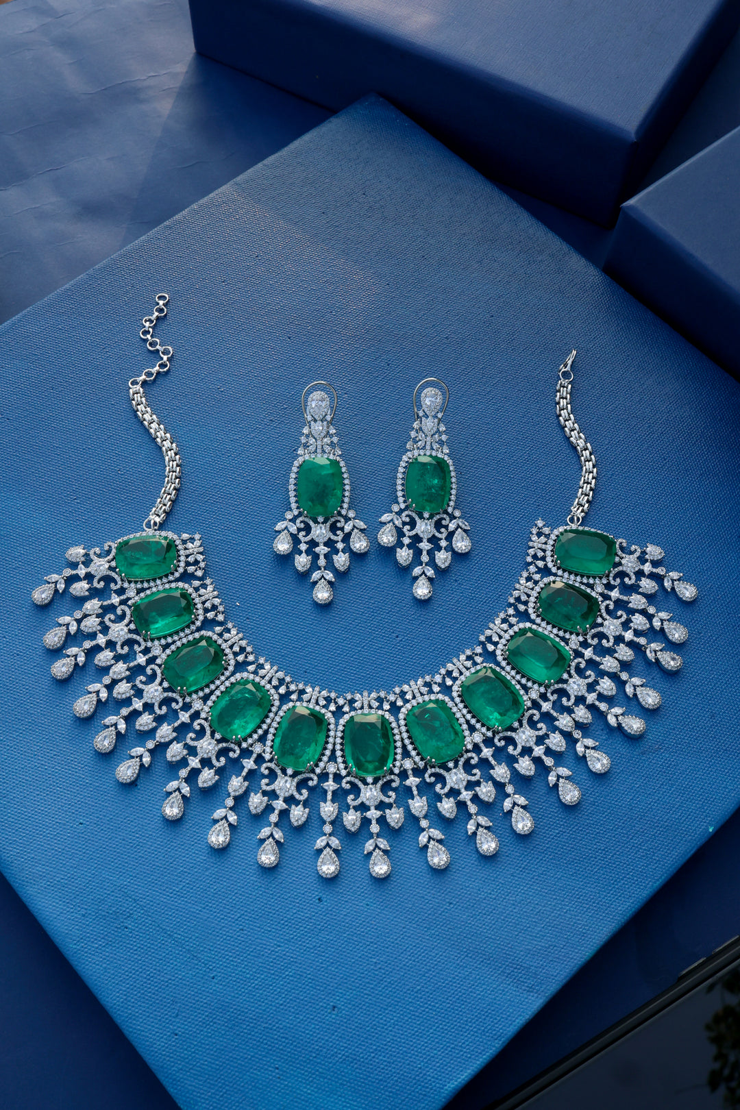 Emery Green Necklace Set