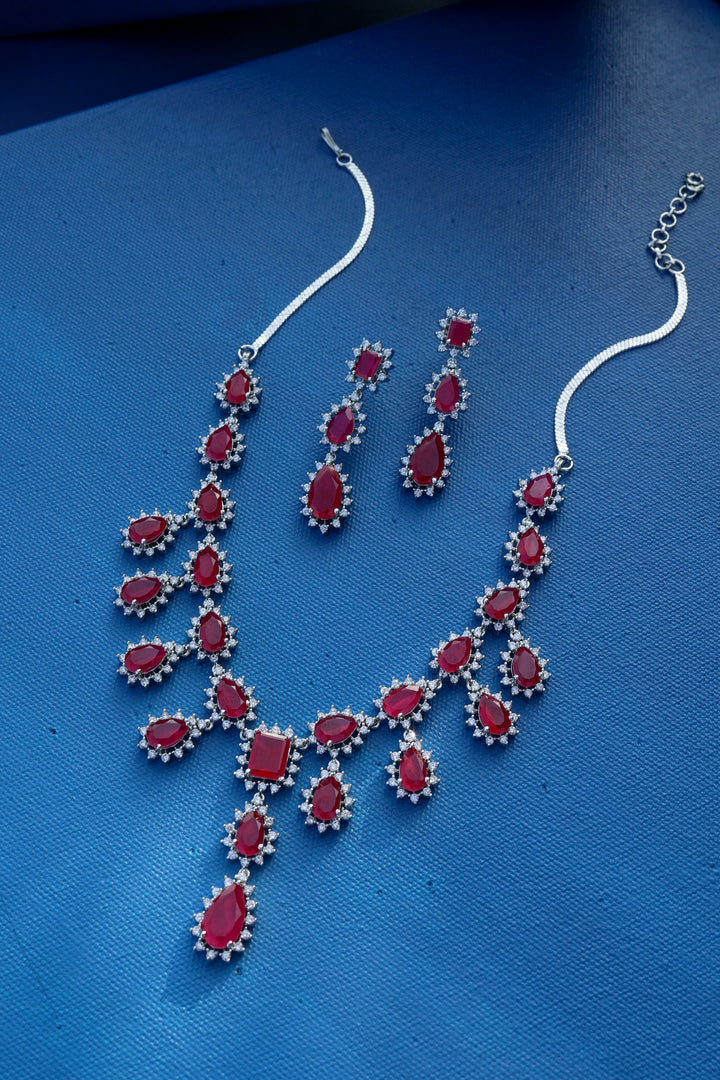 Penelope Red Dainty Necklace Set