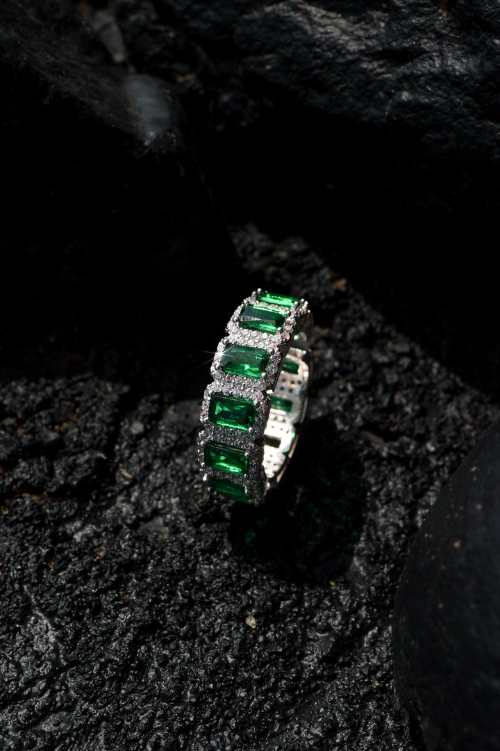 Ivy Green Band Ring