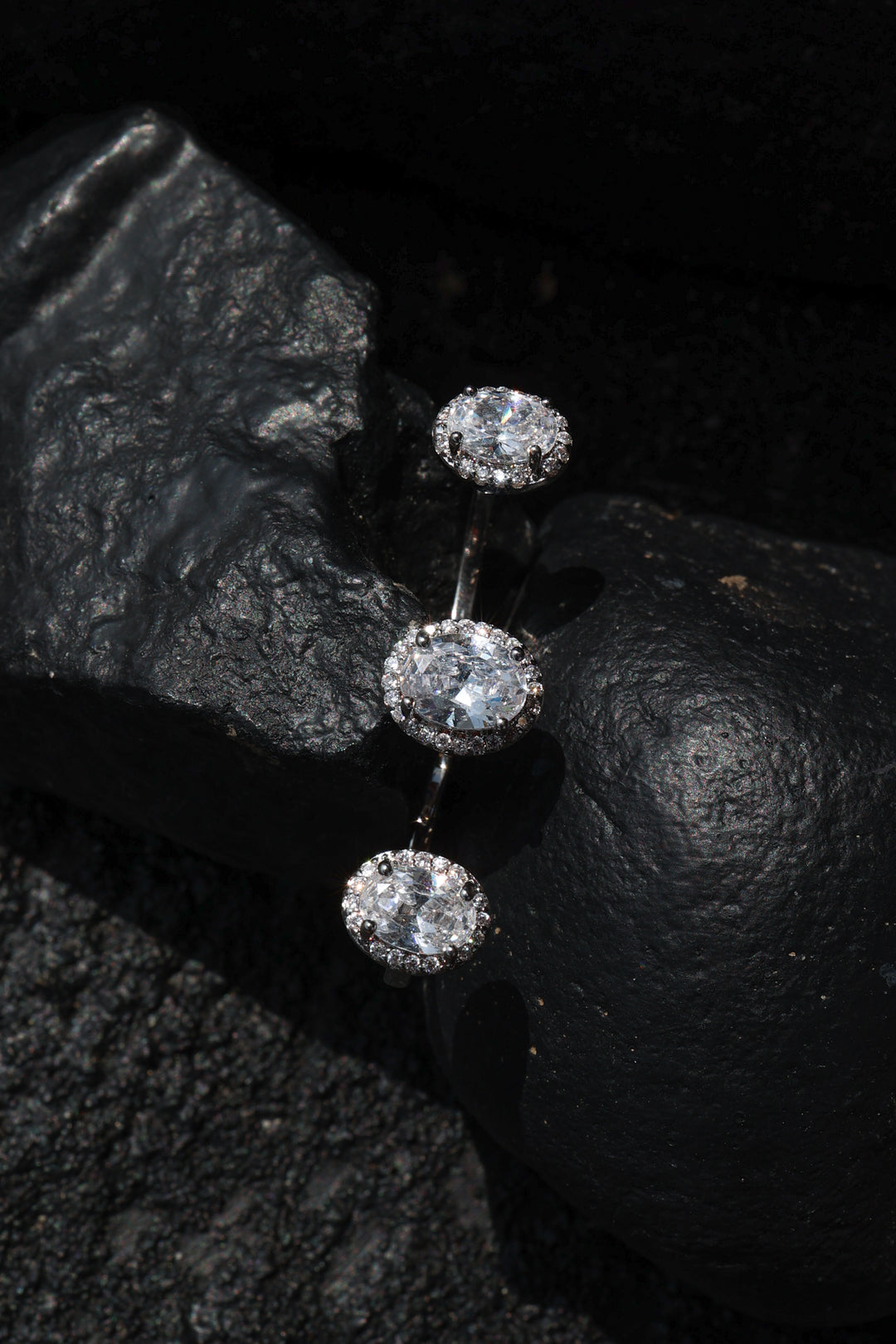 Nancy Double Finger Faux Diamond Ring