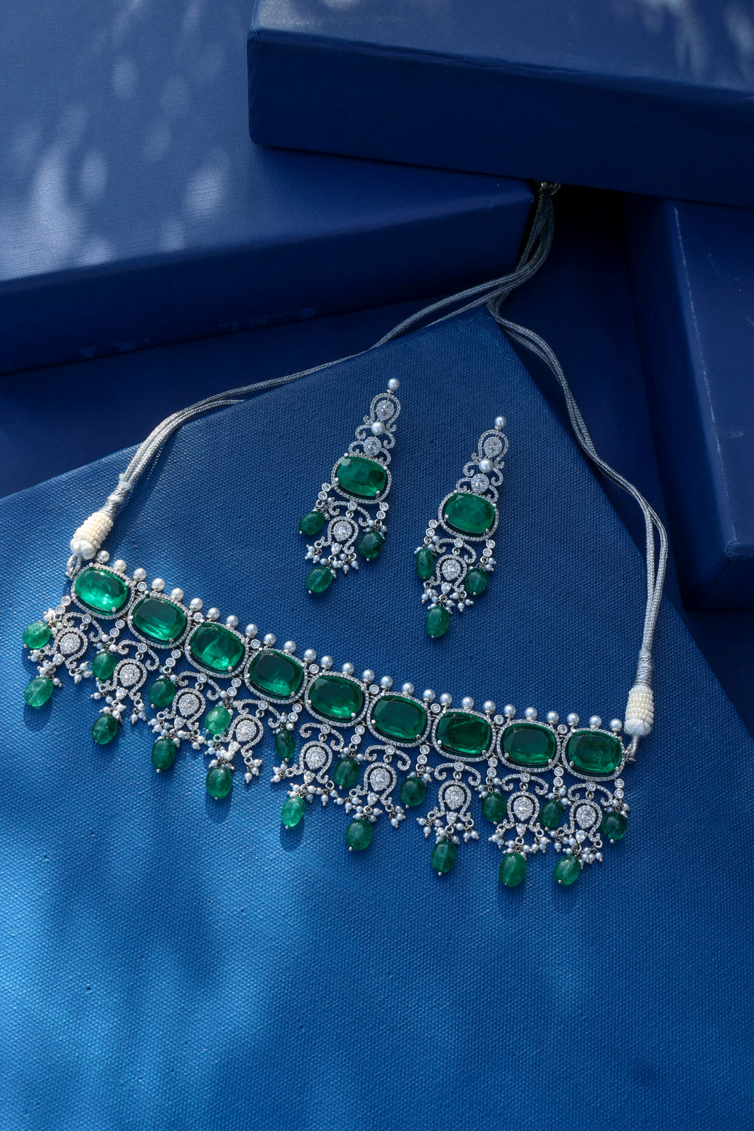 Artistry Green Choker Necklace Set