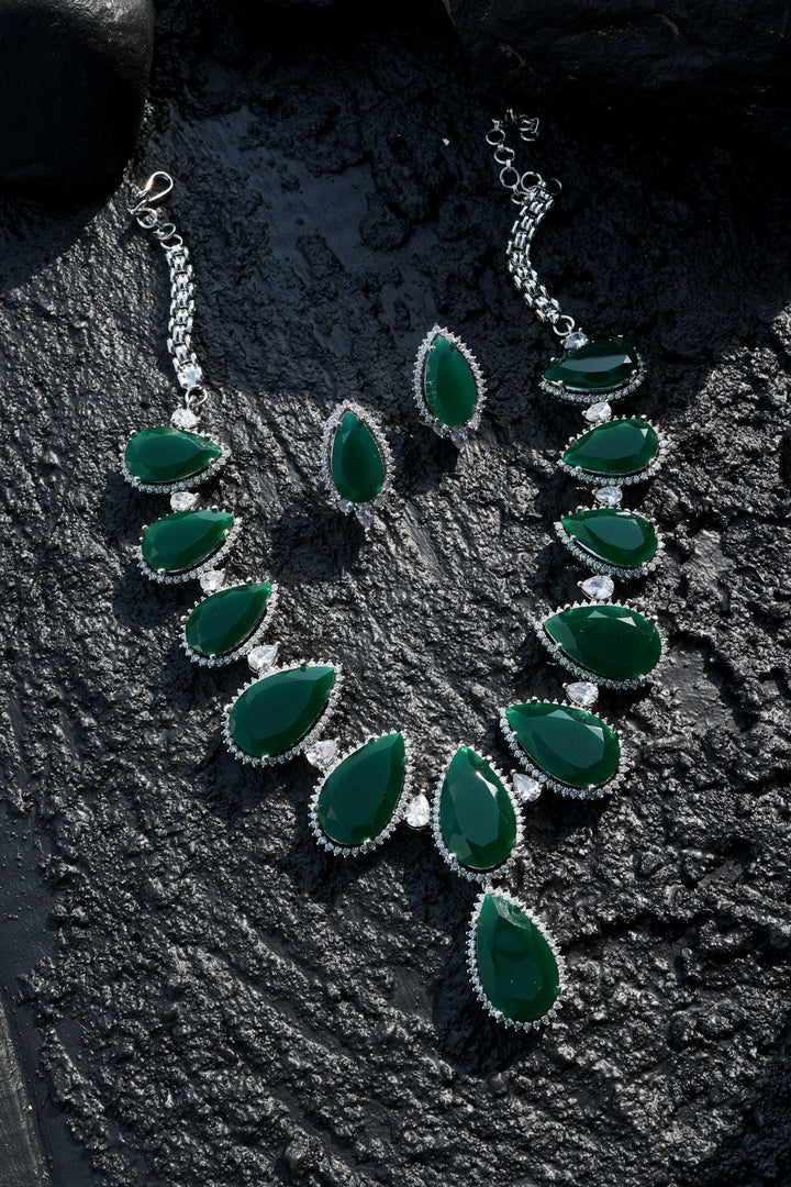 Julia Green Necklace Set