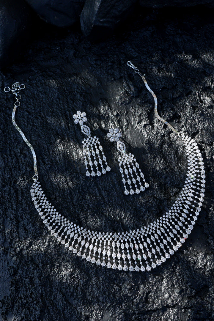 Annie Dainty Necklace Set