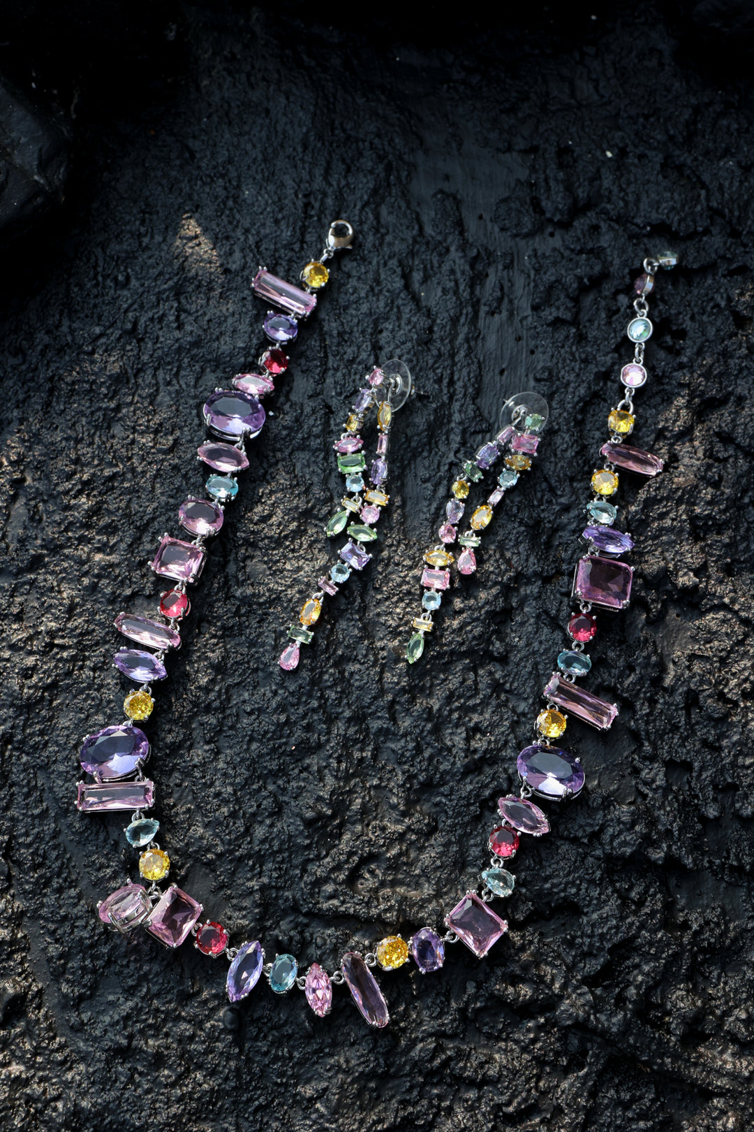 Lydia Multicolored Necklace Set