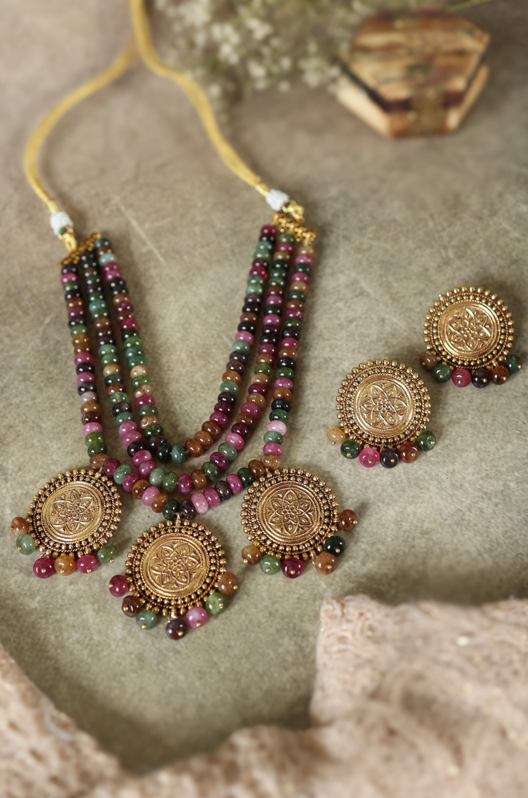 Shaweta Multicolored Necklace Set