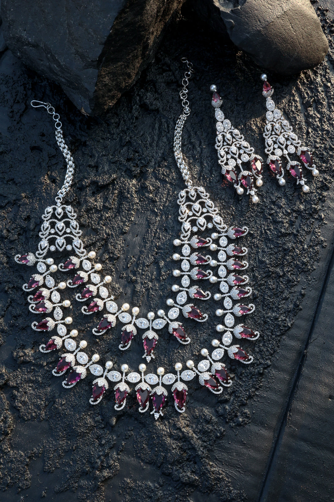 Poppy Red Necklace Set