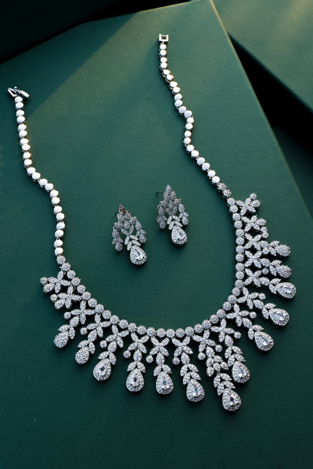 Ava Tear Drop Necklace Set