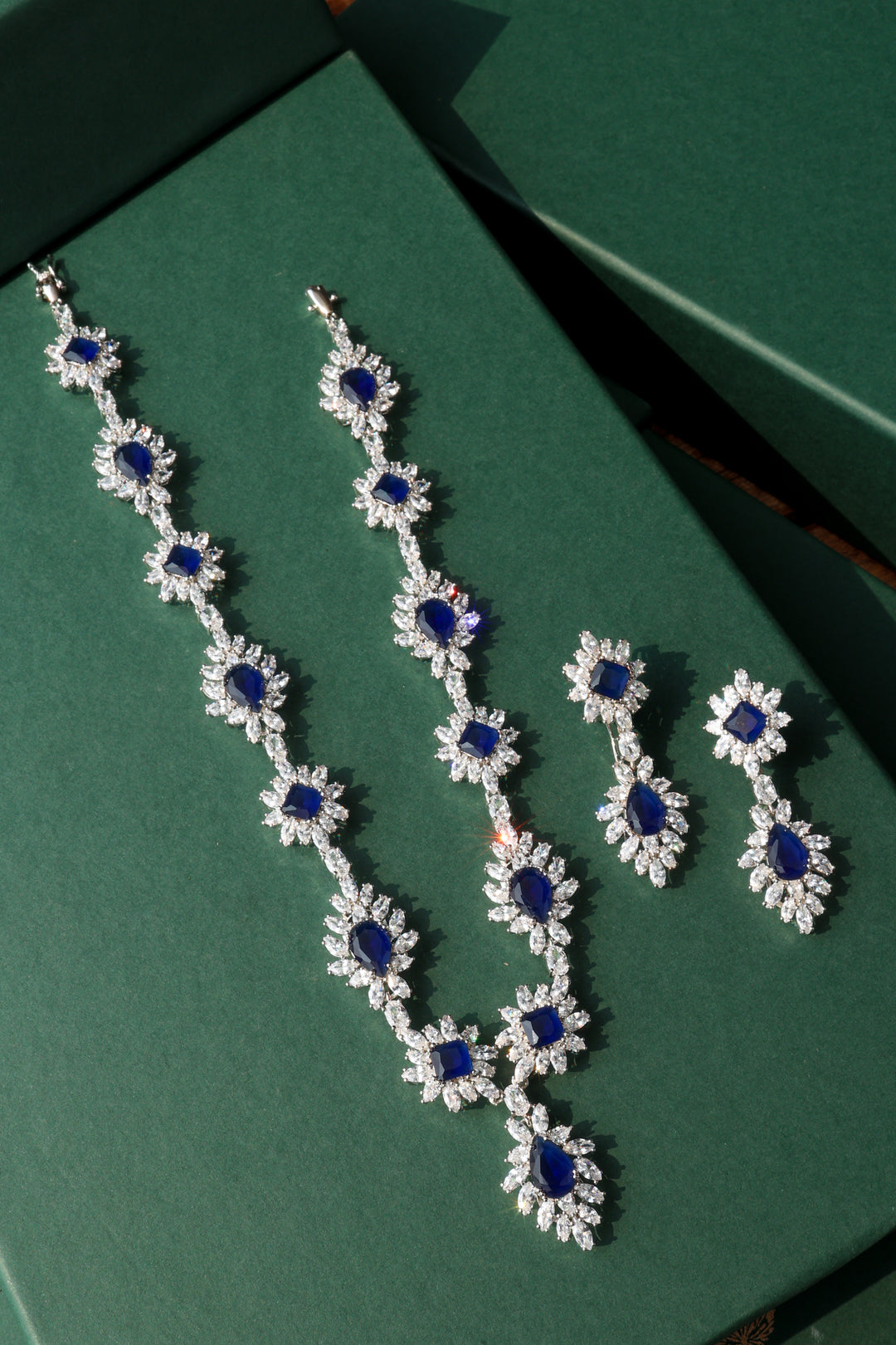 Vivian Blue Victorian Necklace Set