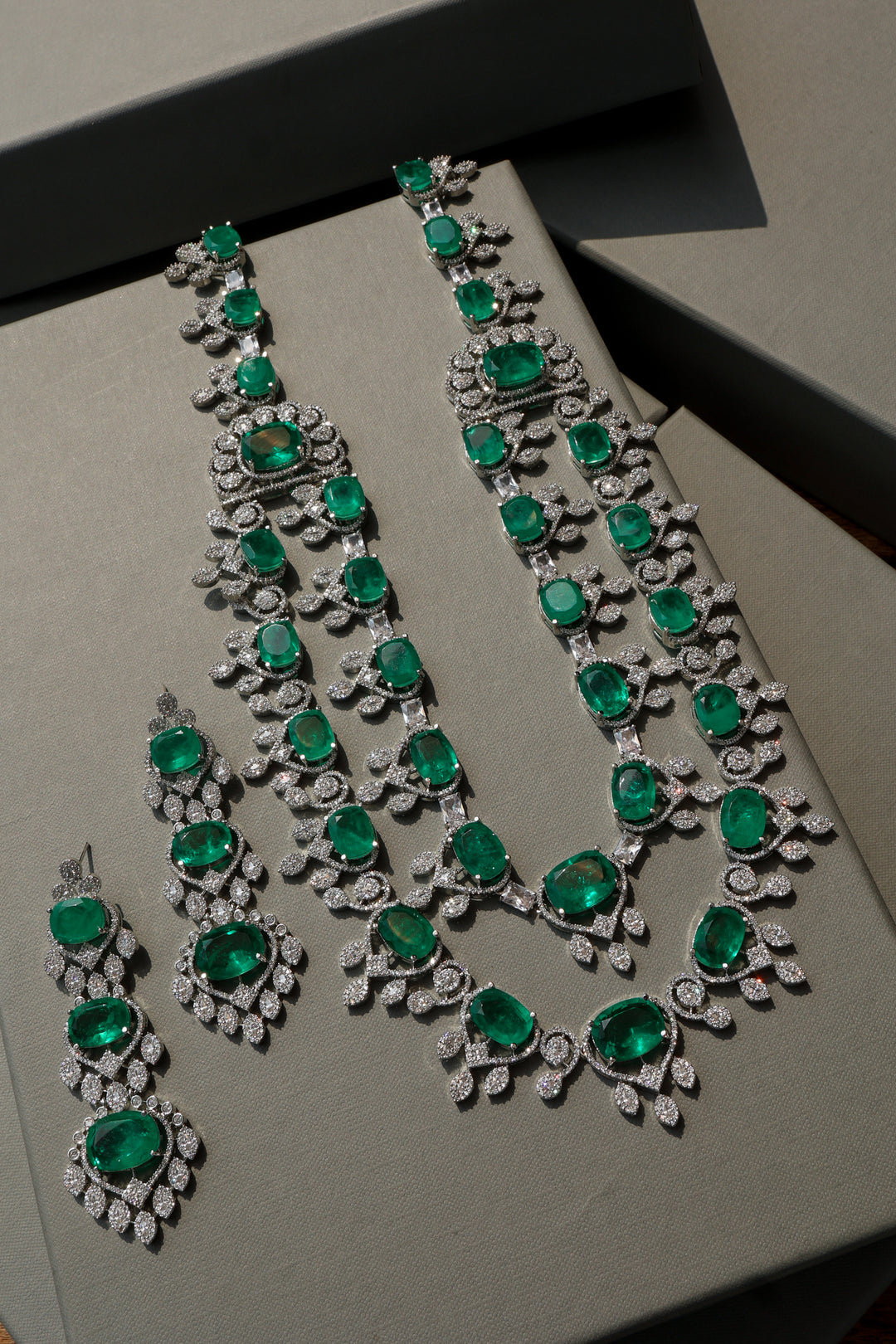 Avery Layered Green Necklace Set