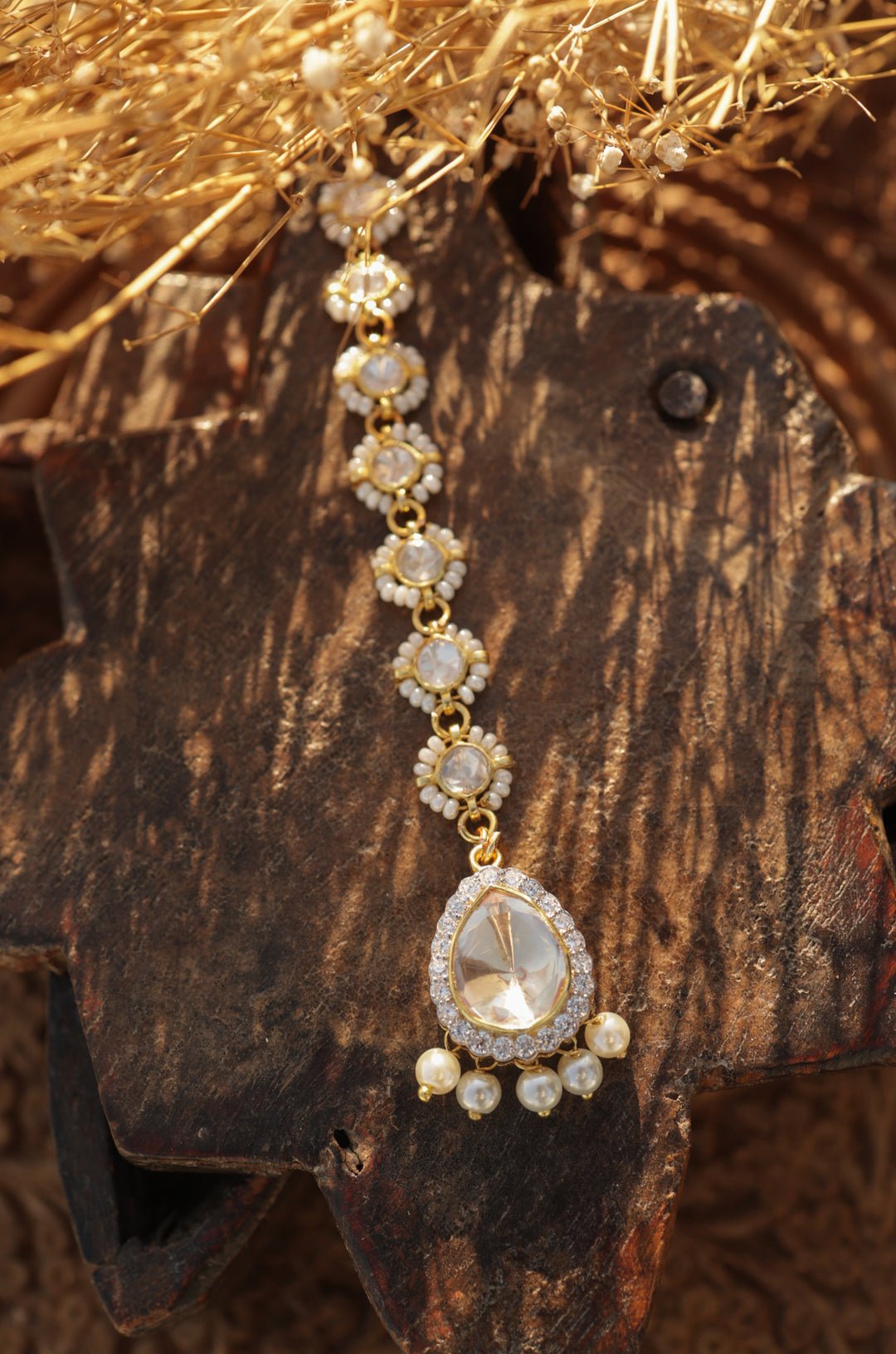 Amayra Silver Polki Maangtikka