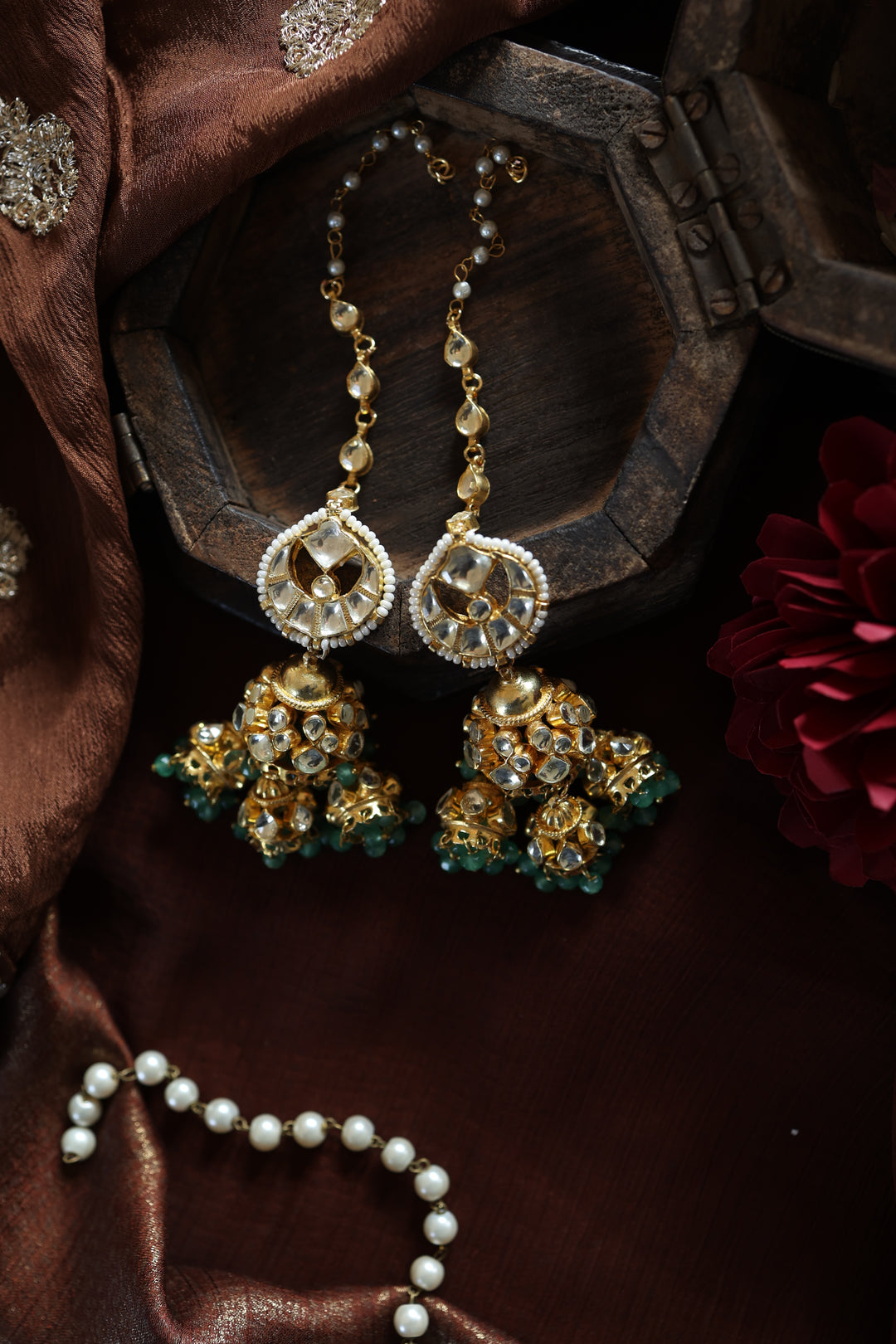 Yadavi Kundan Jhumka Earrings